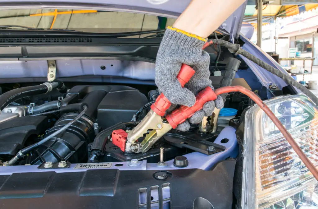 battery-boost-jumpstart-the-vehicle-service