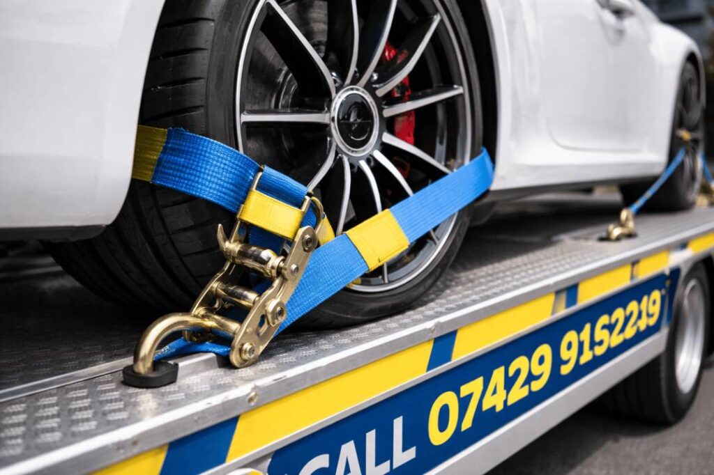  Professional heavy duty equipment and straps used for the secure transport of machinery and vehicles in Manchester.
